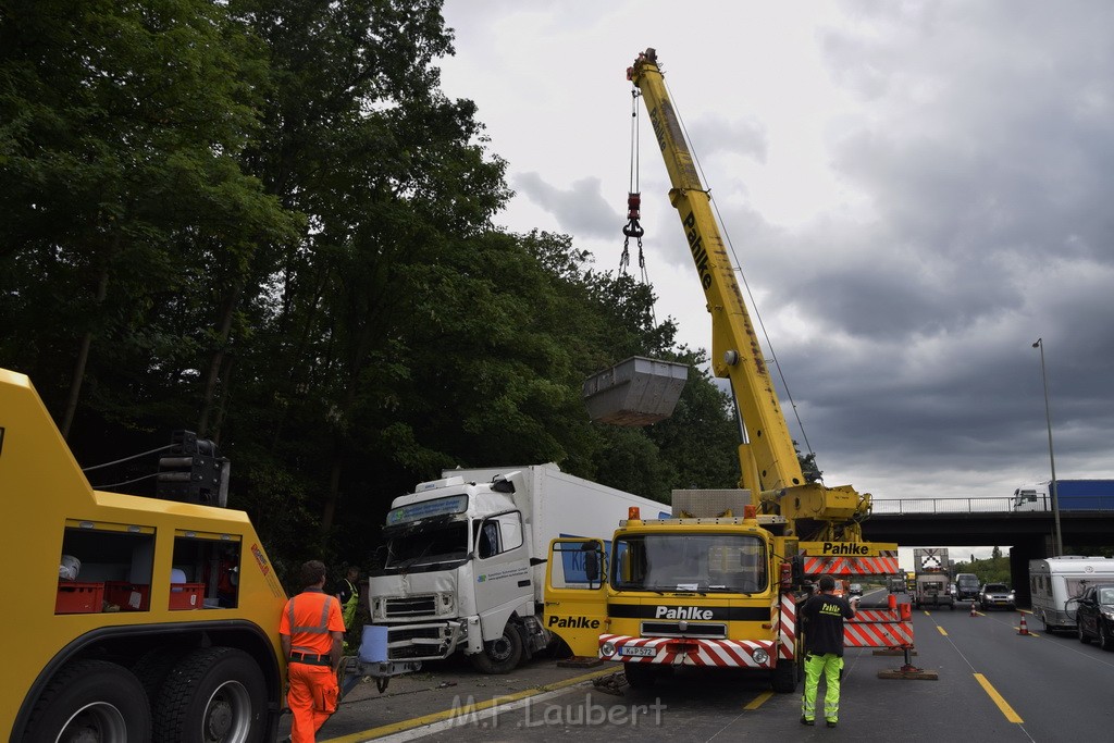 Schwerer VU A 3 Rich Oberhausen Hoehe AK Leverkusen P802.JPG - Miklos Laubert